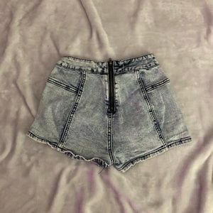 Acid washed hot shorts